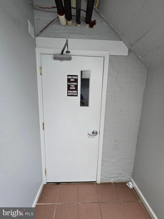 Building Photo - 1352 Longfellow St NW