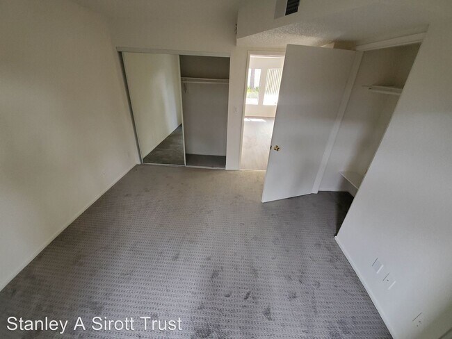 Building Photo - 1300 E California Ave