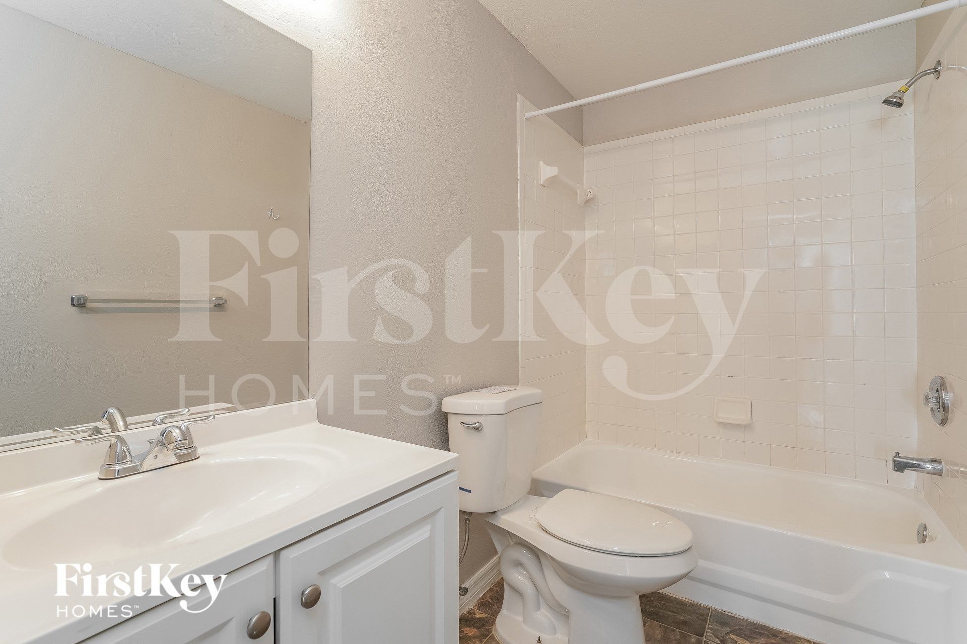 Building Photo - 360 Clay St