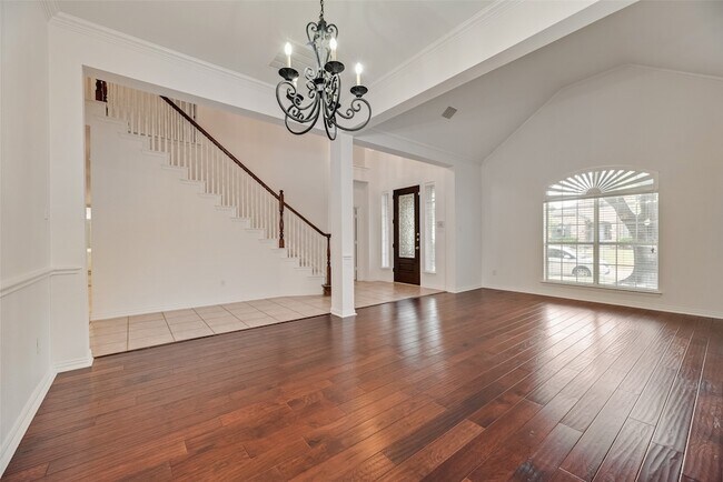 Building Photo - 3104 Angus Dr