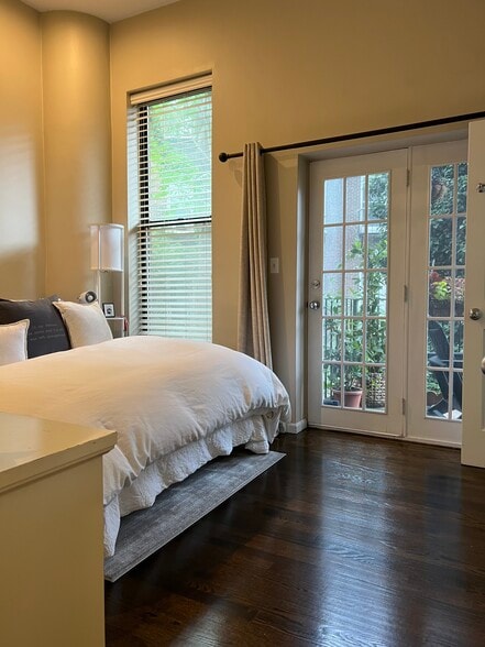 Building Photo - 115 Chandler St