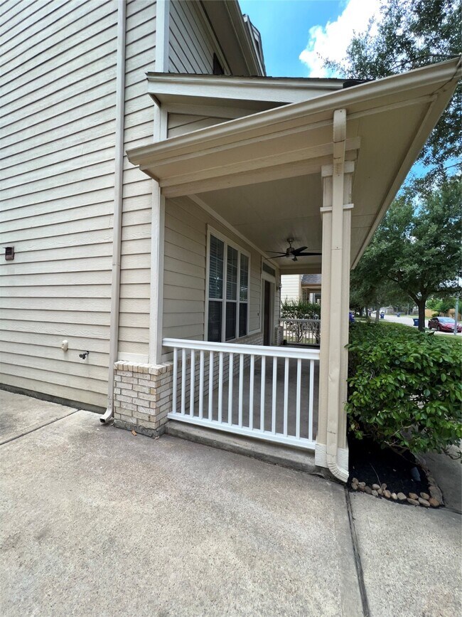 Building Photo - 18823 S Lyford Dr