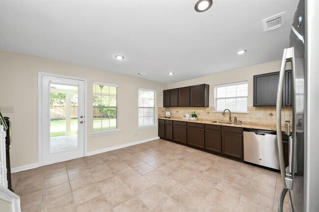 Building Photo - 17111 Plaistow court