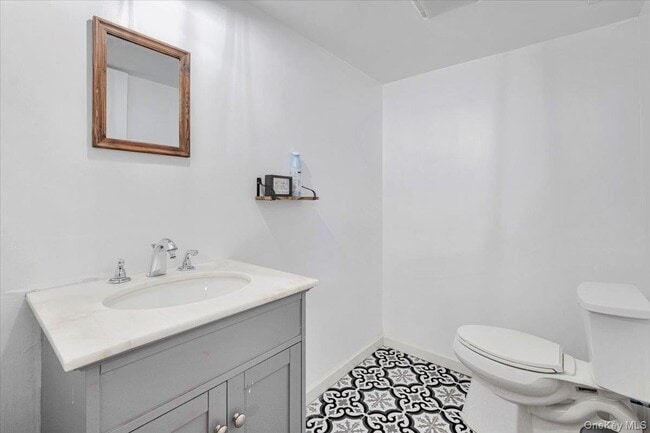 Building Photo - 75 Oakland Ave