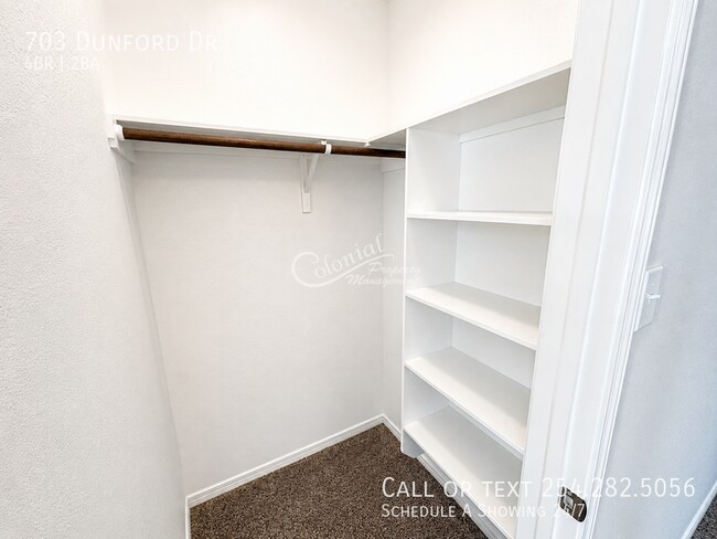 Building Photo - 703 Dunford Dr