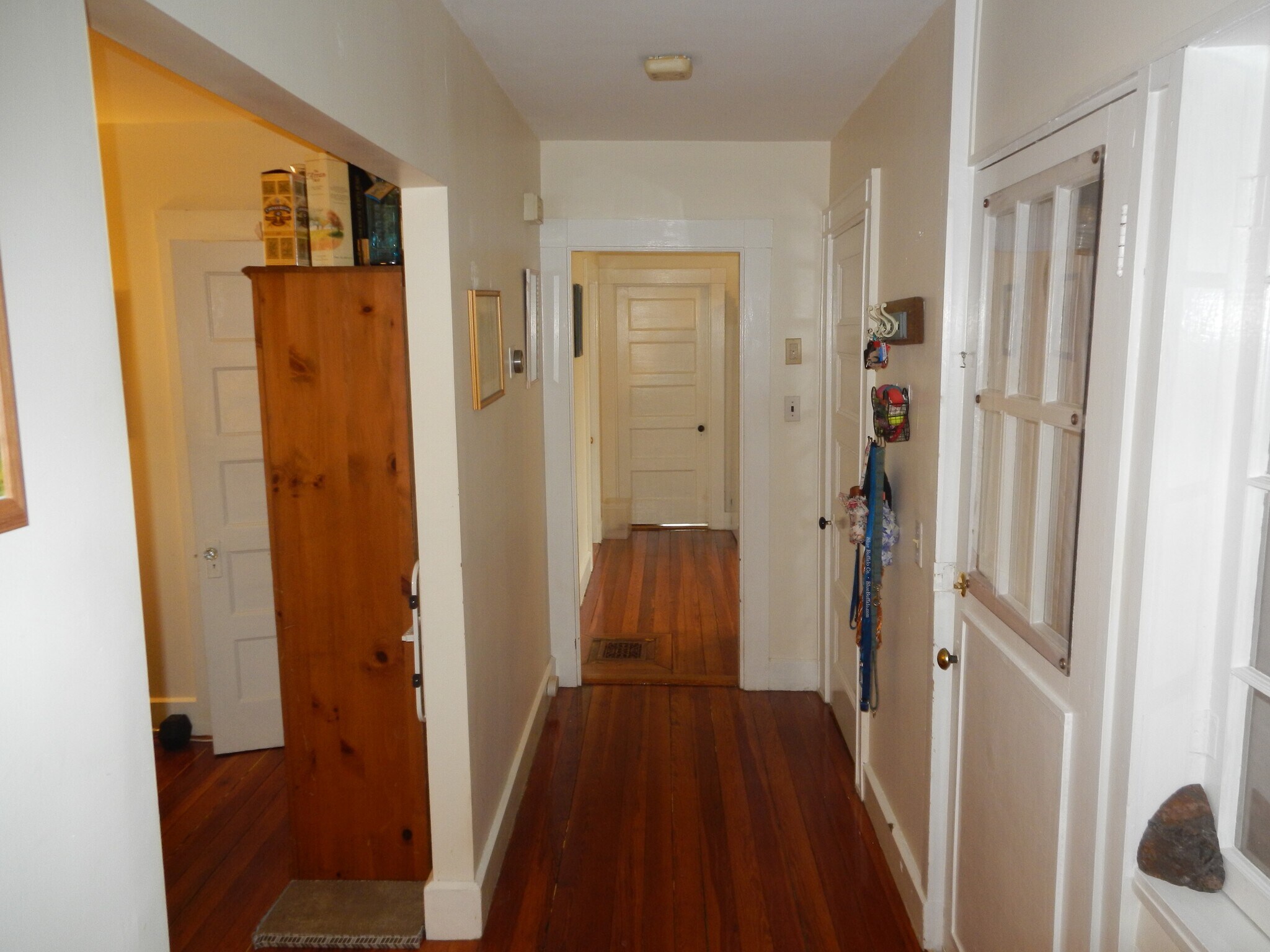 Hallway - 85 Tower St