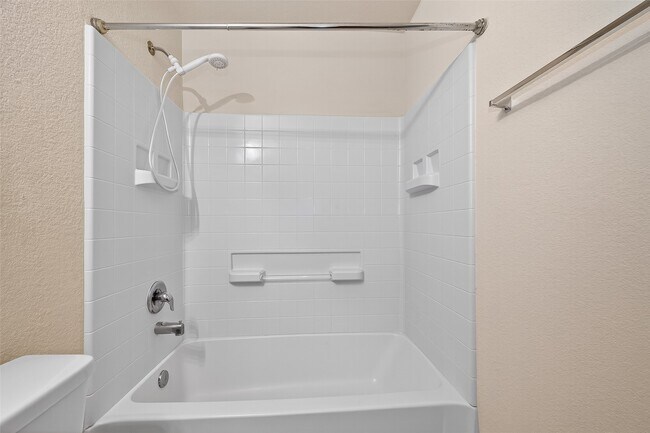Building Photo - 21303 Beacon Springs Lane