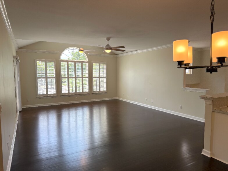 Building Photo - 1462 Wellbrooke Ln