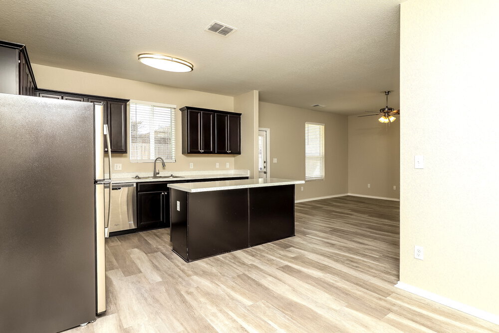 Building Photo - 10210 Castello Cyn