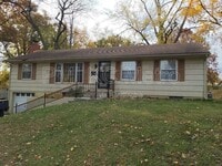 Building Photo - 3207 NE 48th Terrace