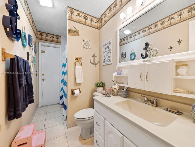 Building Photo - Southwest 104th Avenue, Cooper City, FL 33...