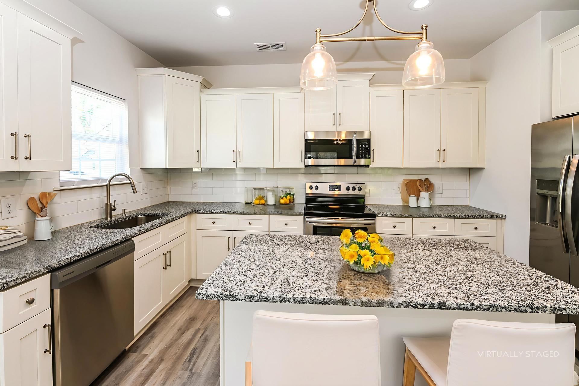 Building Photo - 7101 Plott Rd