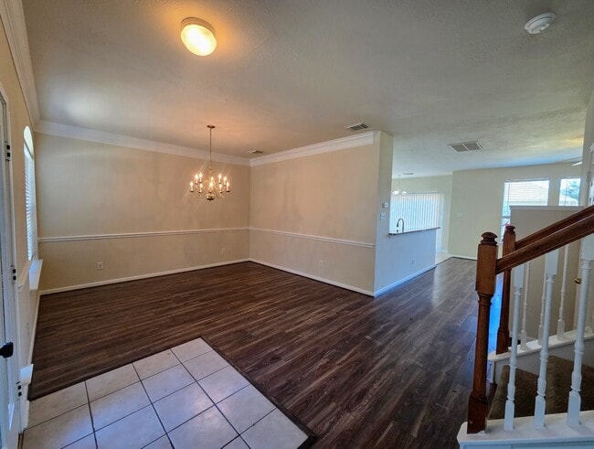 Building Photo - 5515 Gatesprings Ln