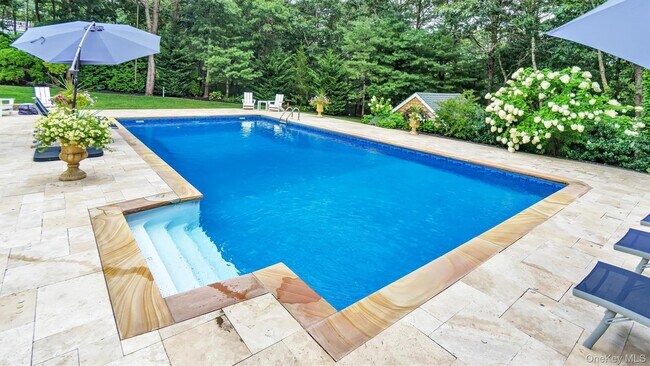 Building Photo - 151 Chardonnay Dr