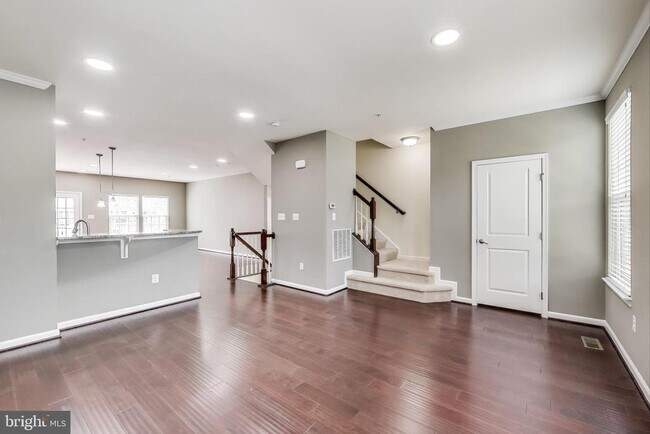 Building Photo - 13404 Waterford Hills Boulevard