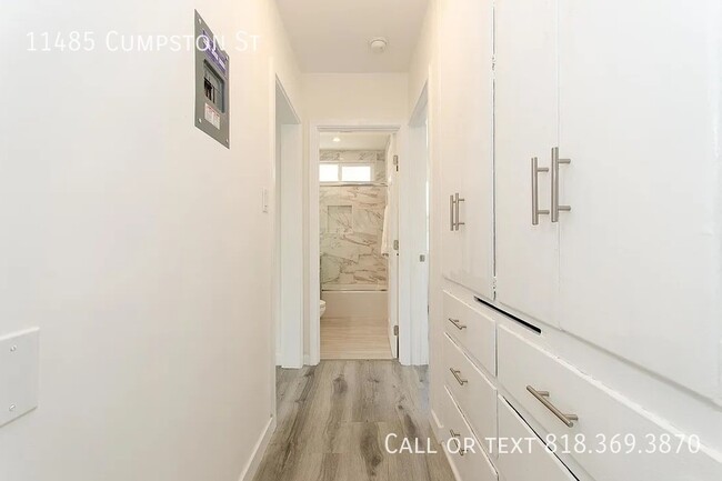Building Photo - 11485 Cumpston St