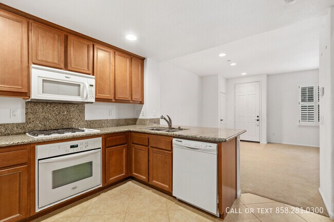 Building Photo - 17010 Calle Trevino