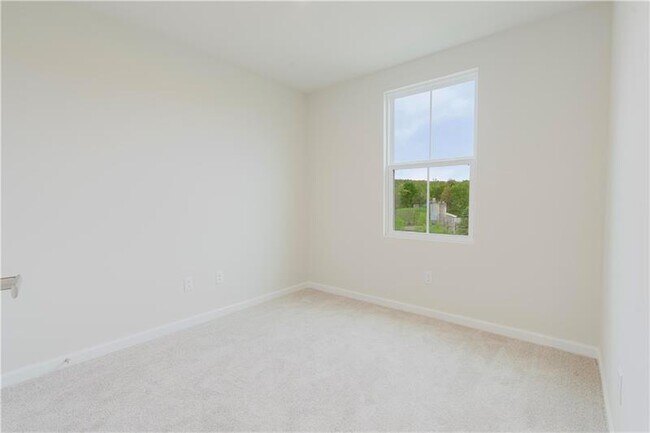 Building Photo - 159 White Oak Dr