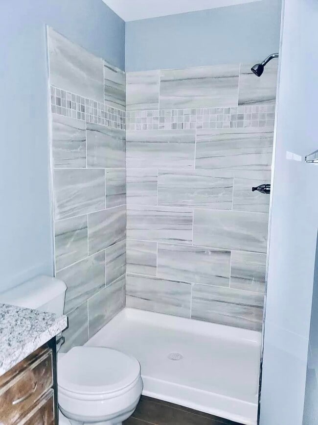 Building Photo - 891 W Gay St