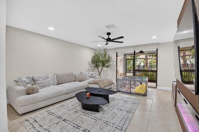 Building Photo - 9292 Sable Ridge Cir