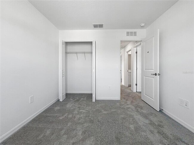 Building Photo - 17600 Shirewood Wy