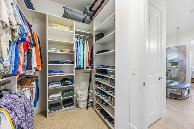 Building Photo - 5400 Manchini St