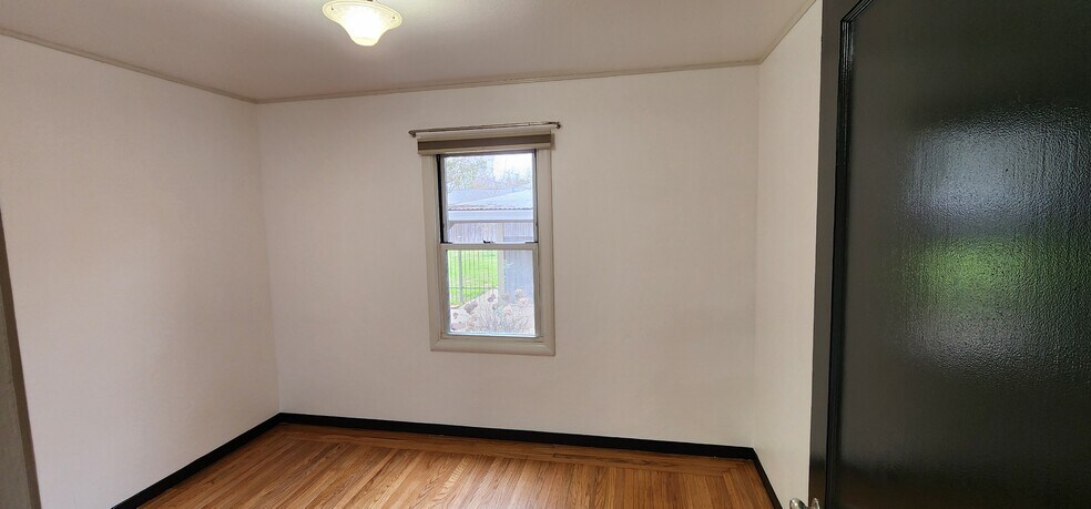 Building Photo - 6330 9th Ave