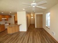 Building Photo - 3 Bed 2.5 Bath Duplex in Monmouth