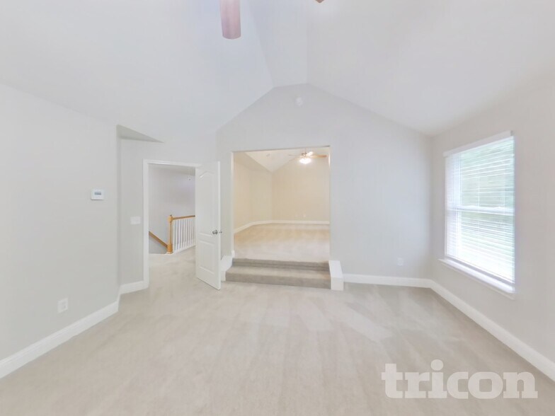 Building Photo - 821 Monroe Ct