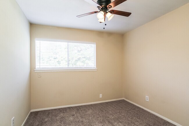 Building Photo - 29322 Brookchase Dr