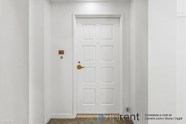 Building Photo - 1 br, 1 bath Condo - 550 Ortega Avenue, Mo...