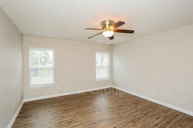 Building Photo - 926 Nature Lake Ct