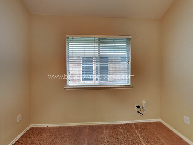 Building Photo - 11364 Lockshire Dr