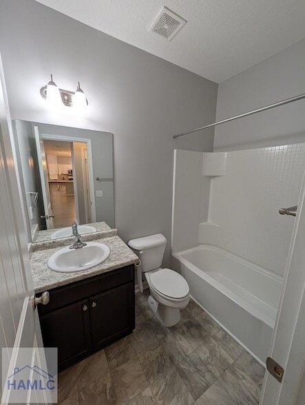 Building Photo - 29 Labrador Ln