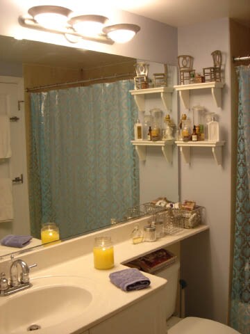 Bathroom - 851 N Glebe Rd
