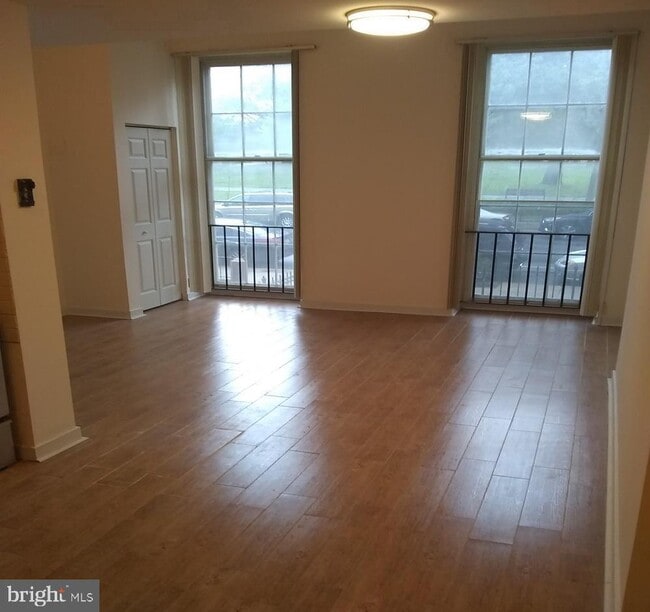 Primary Photo - 1317 W Fayette St
