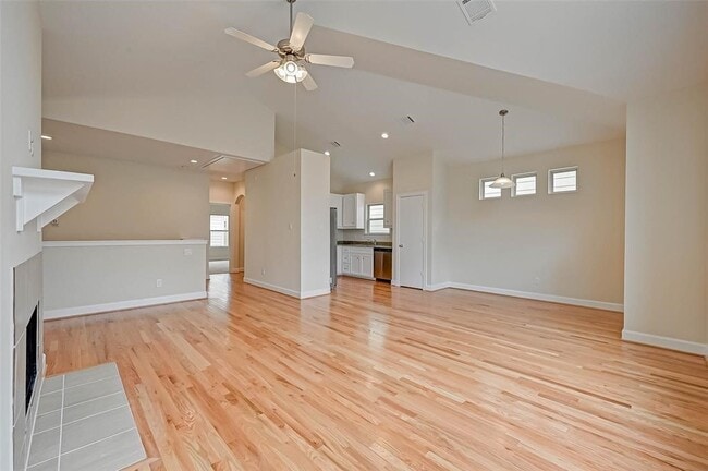 Building Photo - 11609 Main Cypress Dr