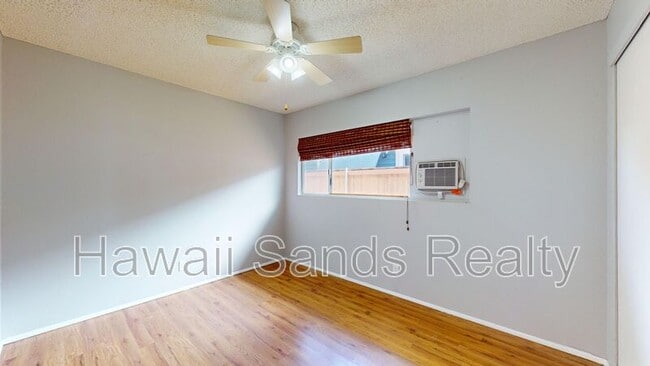 Building Photo - 94-422 Kuahui St.
