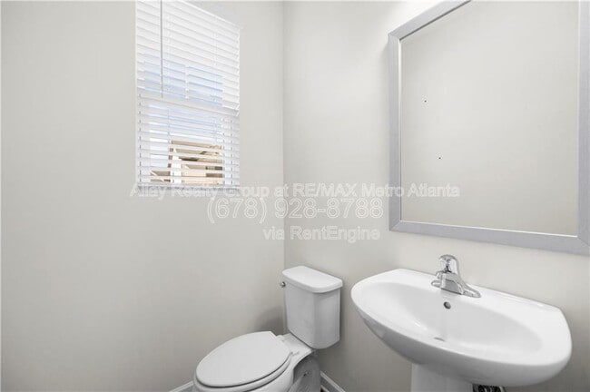 Building Photo - 6448 Mountain Home Way