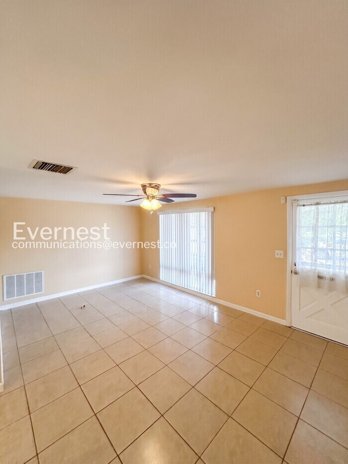 Building Photo - 4133 Grayton Dr