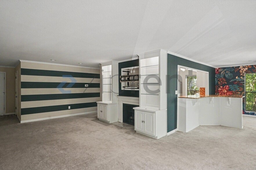 Building Photo - Unit 26202