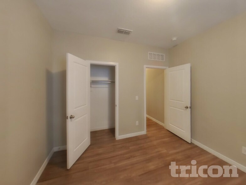 Building Photo - 37308 W Cannataro Ln