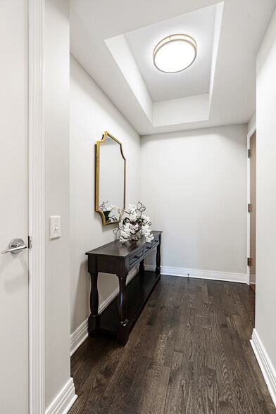 Building Photo - 600 N Lake Shore Dr