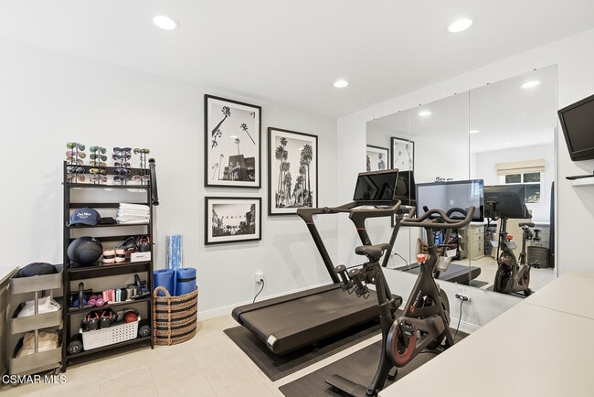 Building Photo - 2485 Waldemar St