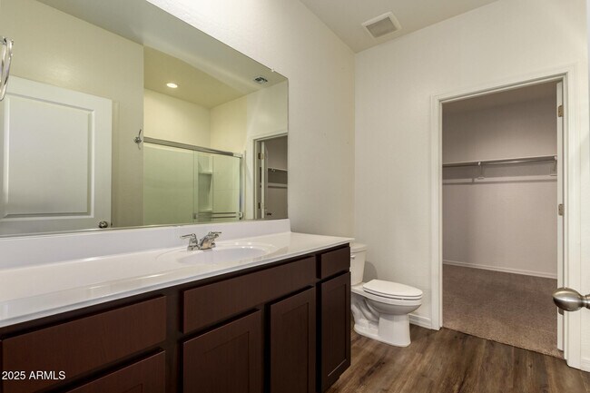 Building Photo - 5875 N 195th Dr