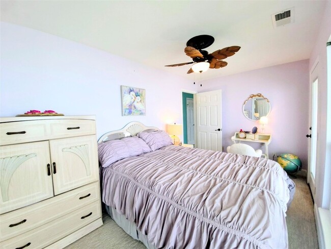 Building Photo - 1122 Makatea St