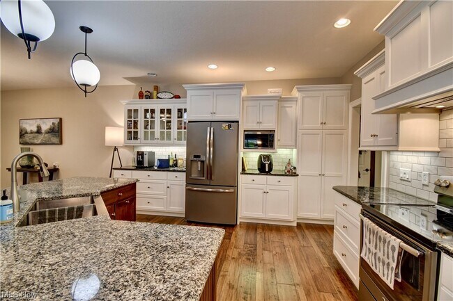 Building Photo - 2779 Cove