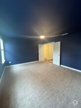 Building Photo - 1013 Travern Dr