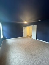 Building Photo - 1013 Travern Dr