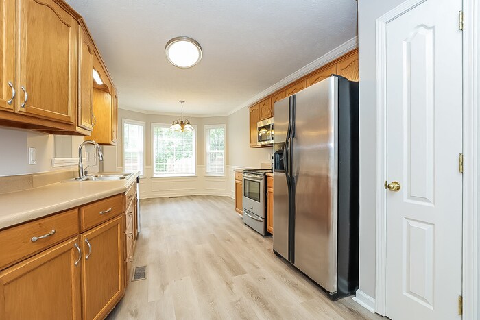 Building Photo - 2219 Spartan Ct